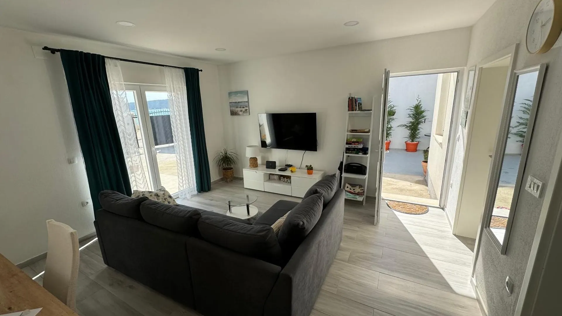 Beach House Oasis Villa Livak Kastela
