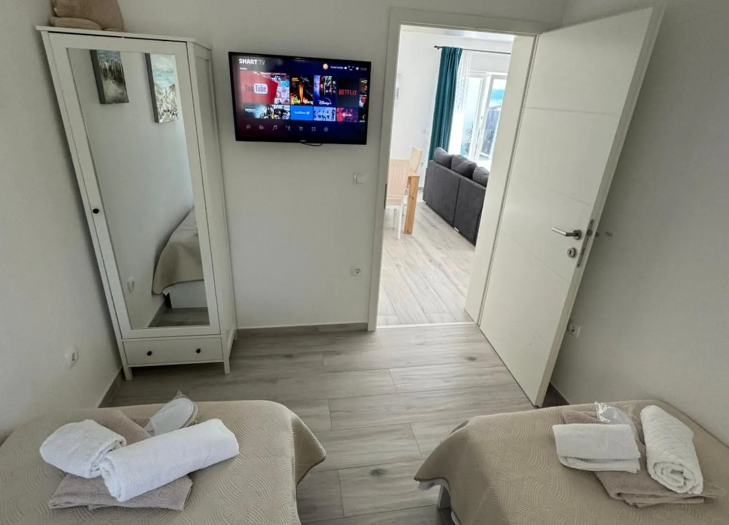 Beach House Oasis Villa Livak Kastela Croatia